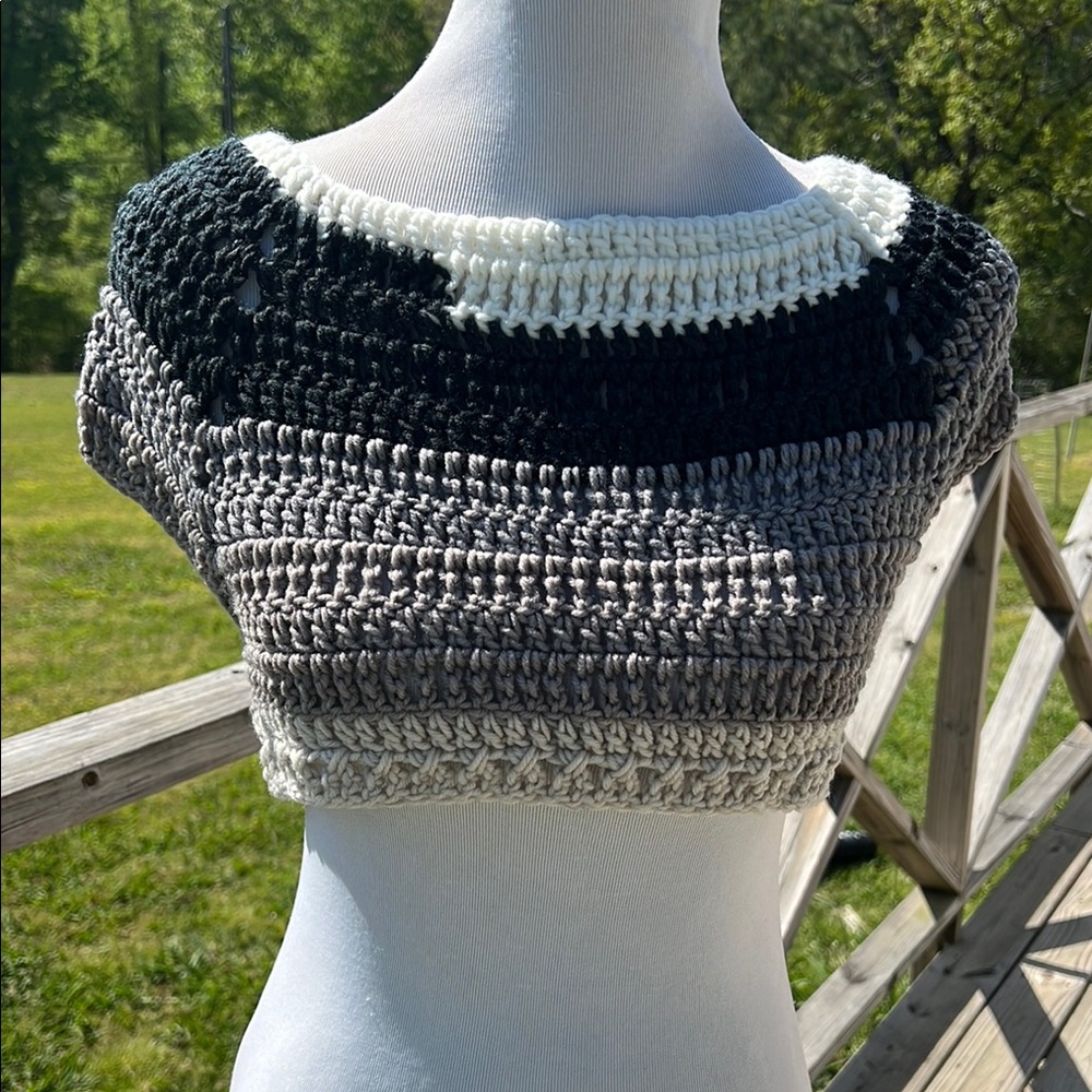 Handmade Crochet Gray and Black Crop Top - Picture 2 of 6